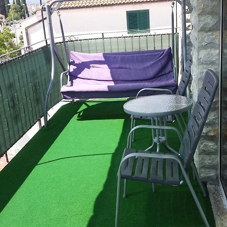 Apartman Julienne Kastela Dış mekan fotoğraf