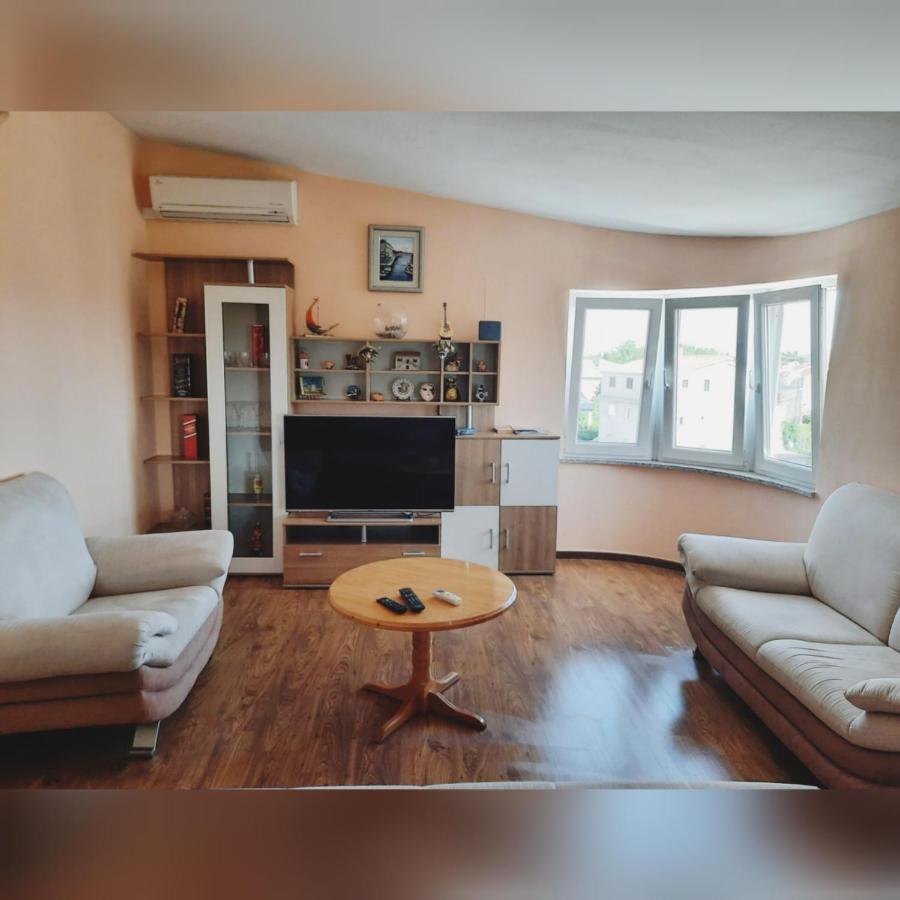 Apartman Julienne Kastela Dış mekan fotoğraf
