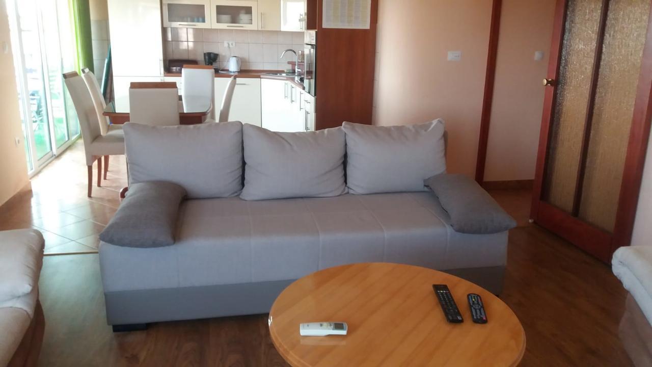 Apartman Julienne Kastela Dış mekan fotoğraf